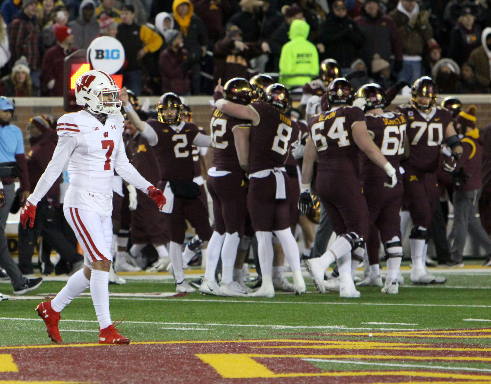 Wisconsin football at Minnesota 11-27-21